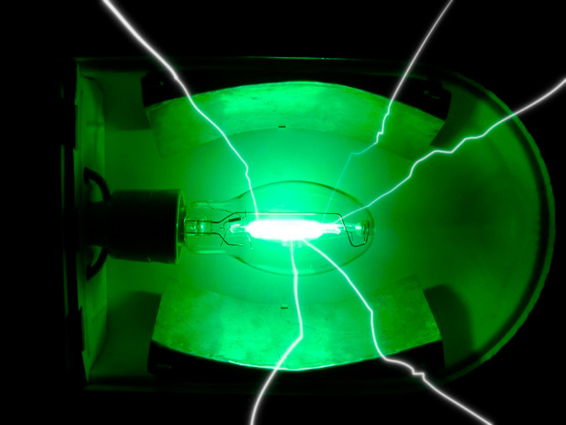 ДРИ - свет для выращивания марихуаны на вегетативной стадии ДРИ - свет для конопли на вегетативной стадии